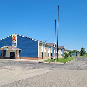 Super 8 By Wyndham Portage